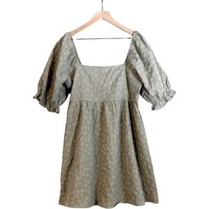 NWT Baevely Floral Textured‎ Babydoll Dress